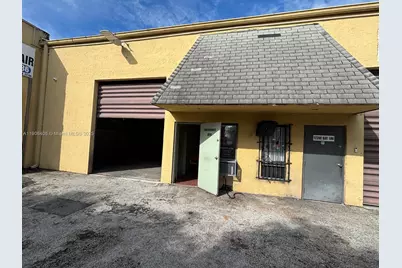 12398 SW 128th St, Miami, FL 33186 - Photo 2