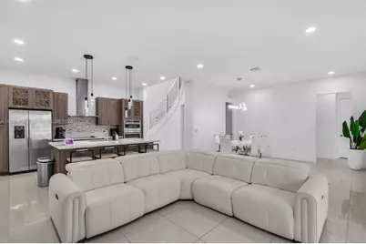 15540 NW 88th Ave, Miami Lakes, FL 33018 - Photo 6