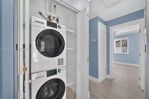 717 SE 2nd St, Deerfield Beach, FL 33441 - Photo 12
