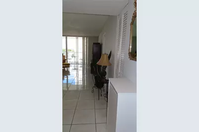 5701 Collins Ave #511, Miami Beach, FL 33140 - Photo 6