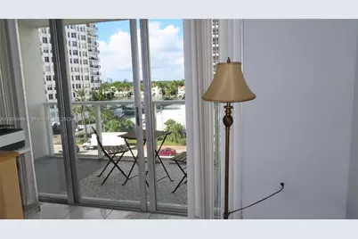 5701 Collins Ave #511, Miami Beach, FL 33140 - Photo 8
