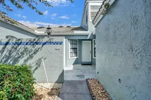 8465 Waterford Cir, Tamarac, FL 33321 - Photo 18