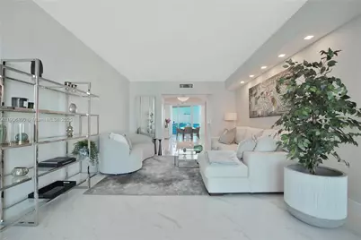 300 S Pointe Dr #4306, Miami Beach, FL 33139 - Photo 26