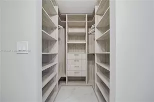 300 South Pointe Dr, Miami Beach, FL 33139 - Photo 46