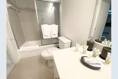 19370 Collins Ave #PH-10, Sunny Isles Beach, FL 33160 - Photo 18