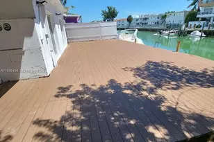 7707 Hawthorne Ave, Miami Beach, FL 33141 - Photo 2