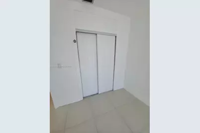 7707 Hawthorne Ave, Miami Beach, FL 33141 - Photo 20