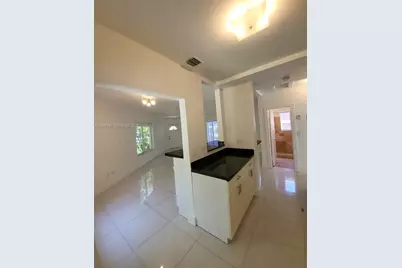 7707 Hawthorne Ave, Miami Beach, FL 33141 - Photo 60