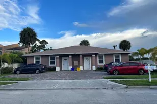 1533 W 26th Ct, Riviera Beach, FL 33404 - Photo 1