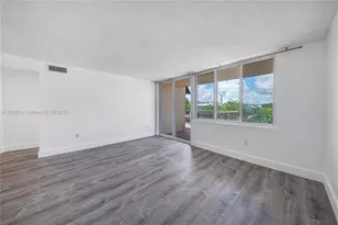 10700 SW 108th Ave, Miami, FL 33176 - Photo 10