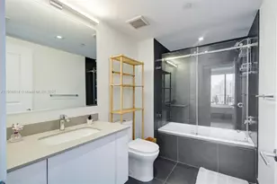 1600 NE 1st Ave, Miami, FL 33132 - Photo 10