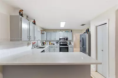 15490 SW 209th Ave, Miami, FL 33187 - Photo 18