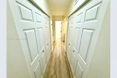 16401 Bridge End Rd #16401, Miami Lakes, FL 33014 - Photo 12