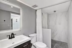 7601 E Treasure Dr, North Bay Village, FL 33141 - Photo 4