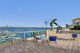 7601 E Treasure Dr, North Bay Village, FL 33141 - Photo 2