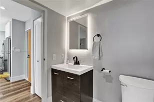 7601 E Treasure Dr, North Bay Village, FL 33141 - Photo 24