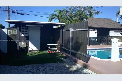 5066 E 9th Ct, Hialeah, FL 33013 - Photo 18