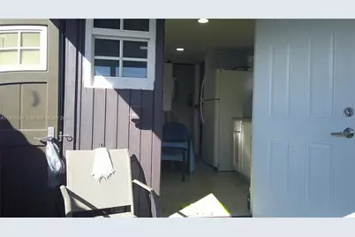 5066 E 9th Ct, Hialeah, FL 33013 - Photo 20