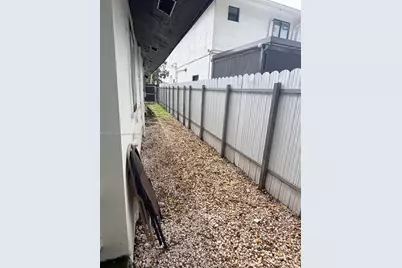 2953 NW 45th St, Miami, FL 33142 - Photo 22