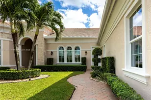 4950 E Sterling Rnch Cir, Davie, FL 33314 - Photo 4