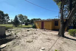 733 NW 27th Ave, Fort Lauderdale, FL 33311 - Photo 32