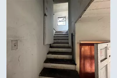 733 NW 27th Ave, Fort Lauderdale, FL 33311 - Photo 40