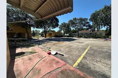 733 NW 27th Ave, Fort Lauderdale, FL 33311 - Photo 22