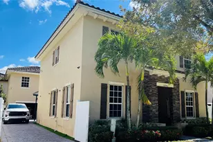 16946 SW 90th Terrace Cir, Miami, FL 33196 - Photo 10