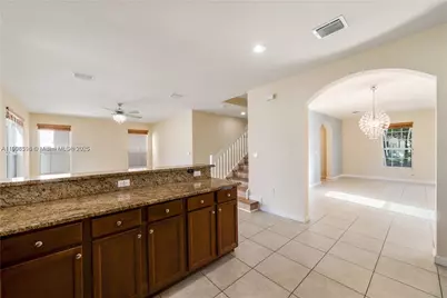 16946 SW 90th Terr Cir, Miami, FL 33196 - Photo 12