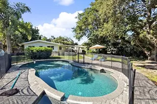 2697 SW 51st Ct, Dania Beach, FL 33312 - Photo 10