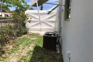 1520 N 71st Terrace, Hollywood, FL 33024 - Photo 12