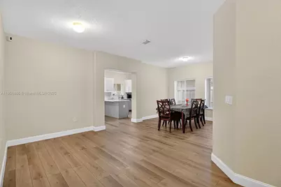 5302 SW 164th Pl, Miami, FL 33185 - Photo 12