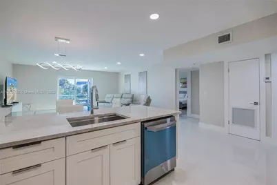 4770 NW 21st St #302, Lauderhill, FL 33313 - Photo 4