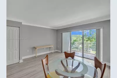 9375 Fontainebleau Blvd #L305, Miami, FL 33172 - Photo 6