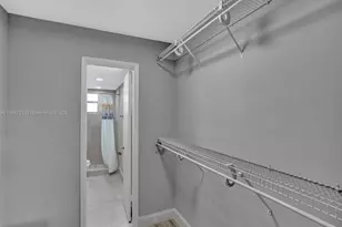 9375 Fontainebleau Blvd, Miami, FL 33172 - Photo 26