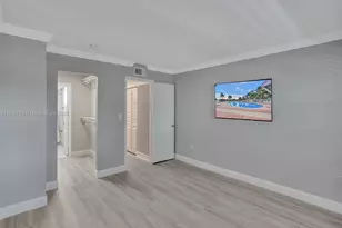 9375 Fontainebleau Blvd, Miami, FL 33172 - Photo 22