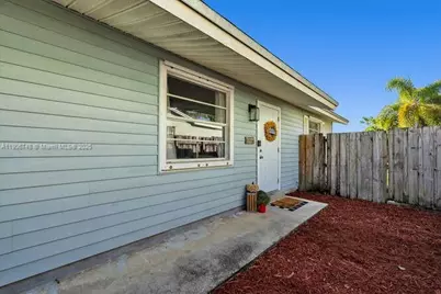 17350 SW 302nd St, Homestead, FL 33030 - Photo 4