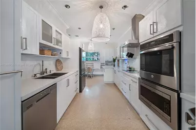 124 NE 96th St, Miami Shores, FL 33138 - Photo 24