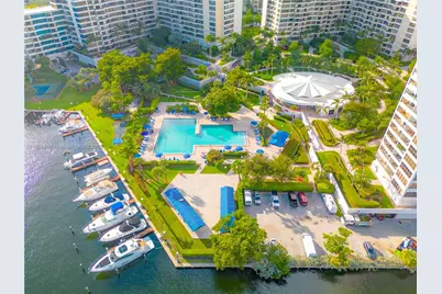 2500 Parkview Dr #2004, Hallandale Beach, FL 33009 - Photo 2