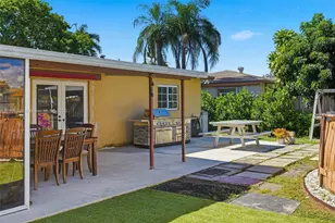 7511 Taylor St, Hollywood, FL 33024 - Photo 32