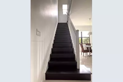 617 NE 191st St, Miami, FL 33179 - Photo 24