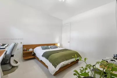 617 NE 191st St, Miami, FL 33179 - Photo 22