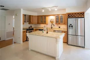 928 Escobar Ave, Coral Gables, FL 33134 - Photo 10