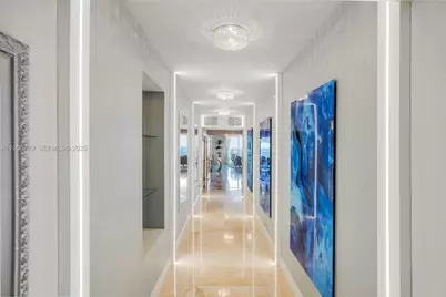 20201 E Country Club Dr #1903, Aventura, FL 33180 - Photo 2