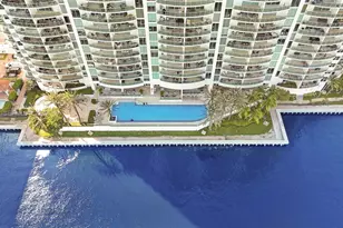 20201 E Country Club Dr, Aventura, FL 33180 - Photo 38