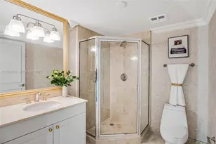 20201 E Country Club Dr, Aventura, FL 33180 - Photo 16