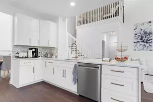 6865 NW 81st Ct, Parkland, FL 33067 - Photo 4