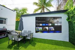 545 NW 47th St, Miami, FL 33127 - Photo 32