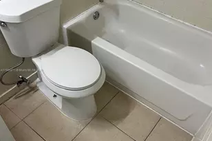 554 NE 68th St, Miami, FL 33138 - Photo 6