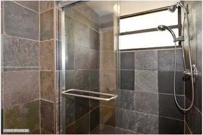 500 Three Islands Blvd #L 25, Hallandale Beach, FL 33009 - Photo 18